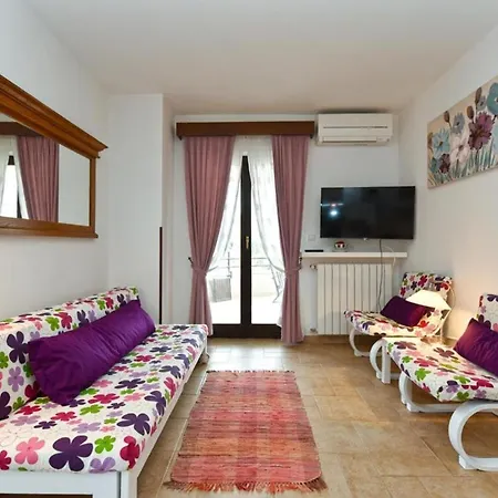 Charming With Shared Pool Beahost * פרוי