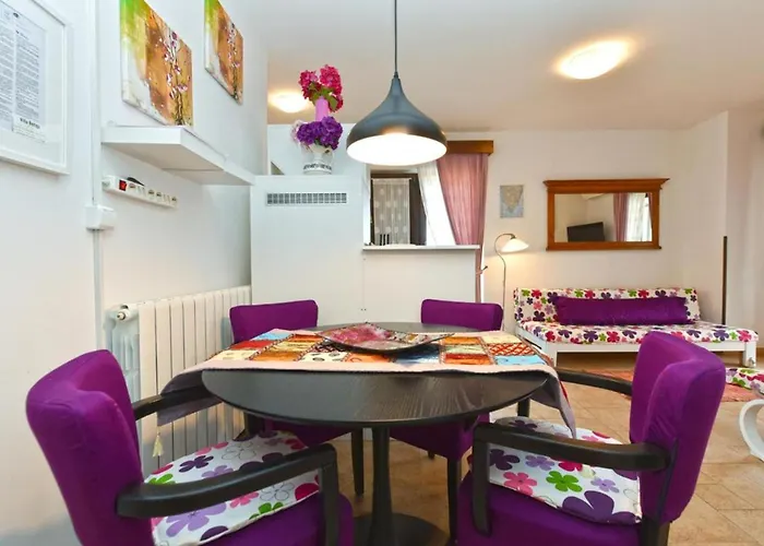 Charming With Shared Pool Beahost Apartamento Peroj
