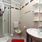 Charming With Shared Pool Beahost Apartmán Peroj
